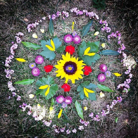 Meet your Posher, Emily - Picture 1 of 1